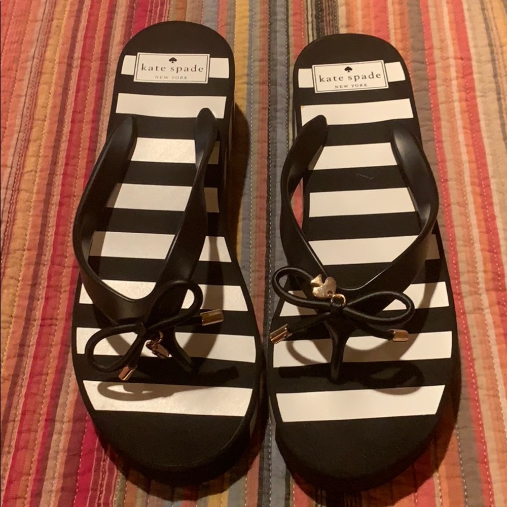 Kate Spade Flip Flops size 9 NWOT